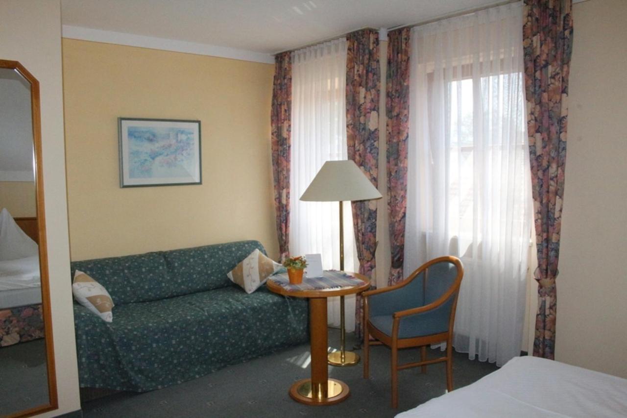 Landgasthof Adler Aislingen Экстерьер фото